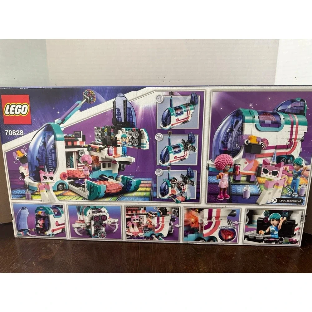LEGO Movie 2 Pop-Up Party Bus 70828 Complete Set w/Minifigures & Box - No Manual